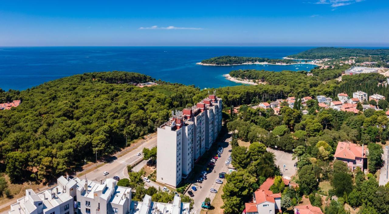 Top Floor Modern Apartment With Incredible Views Pula Exterior photo